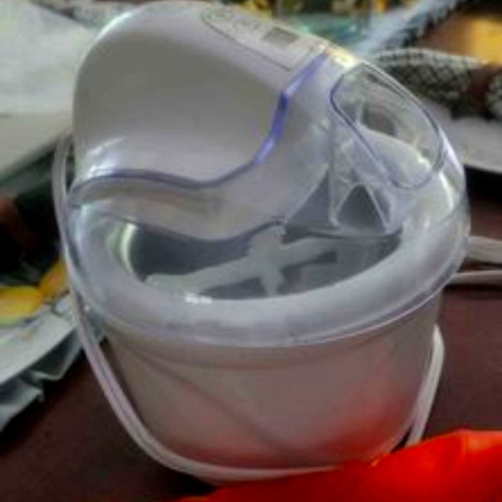 Ice cream freezer